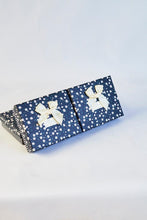 Load image into Gallery viewer, Dainty box