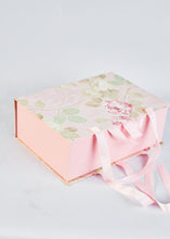 Load image into Gallery viewer, Alex gift box