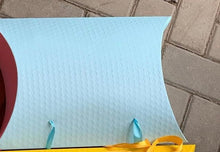 Load image into Gallery viewer, Pillow gift box