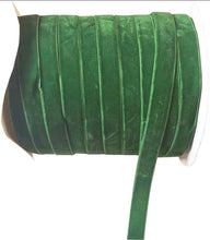 Load image into Gallery viewer, Velvet ribbon