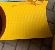 Load image into Gallery viewer, Pillow gift box