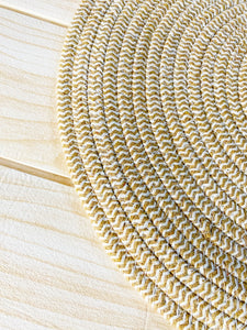 Woven place mat