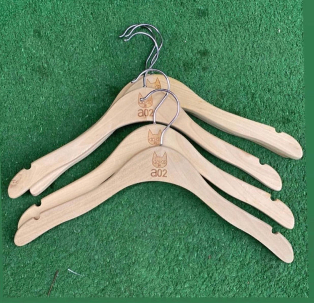 Wooden hanger
