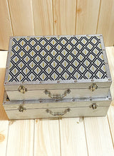 Load image into Gallery viewer, Aztec print box
