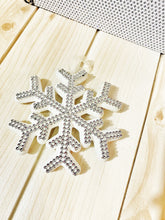 Load image into Gallery viewer, Snowflake ornament
