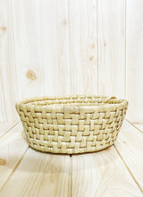 Load image into Gallery viewer, Wicker basket
