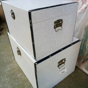 Sparkle chest